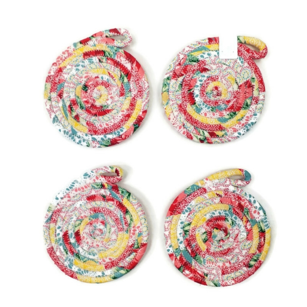 Hand Crafted Multicolor Patchwork Fabric Wrapped Rope Coaster Set 4 Pieces - Picture 2 of 9